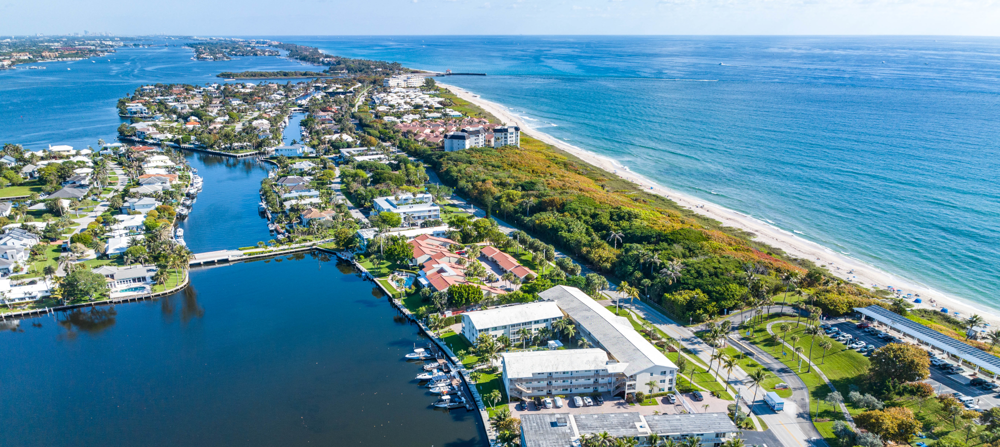 Arial Image of Boynton Beach hotels and communities surrounded by water